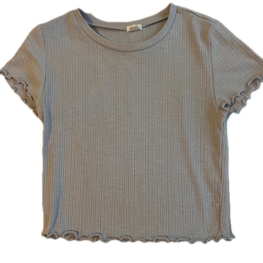 ribbed lettuce trim crop tee